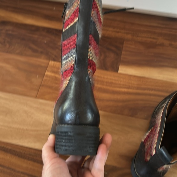 Sofft Avery Southwestern Black Leather Lace Up Boots SZ 8M - Picture 7 of 9